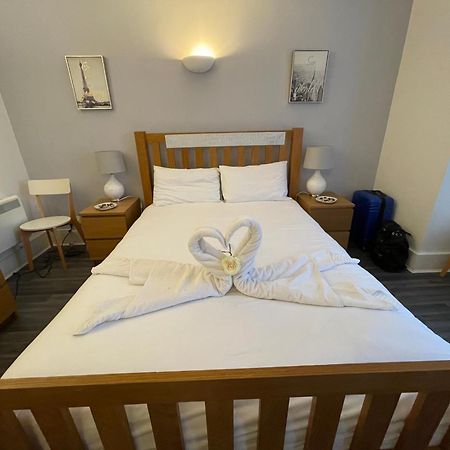 Bournemouth Hot Tub & Sauna Holiday Let Exterior foto