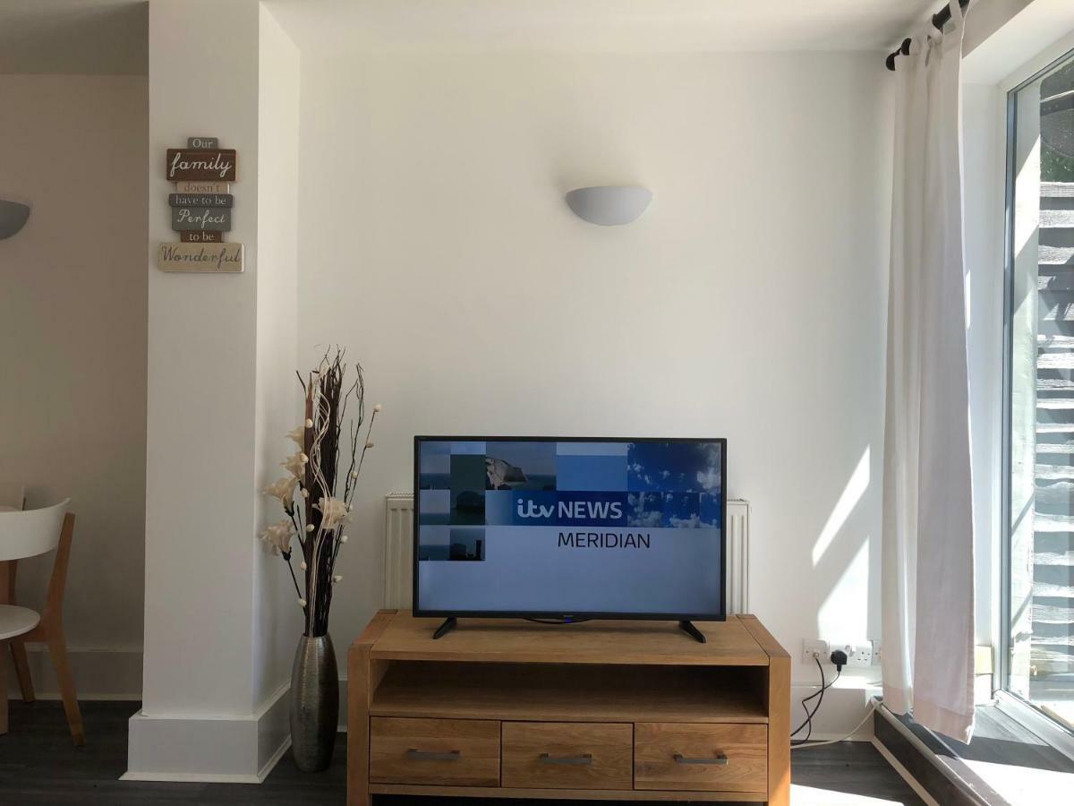 Bournemouth Hot Tub & Sauna Holiday Let Exterior foto